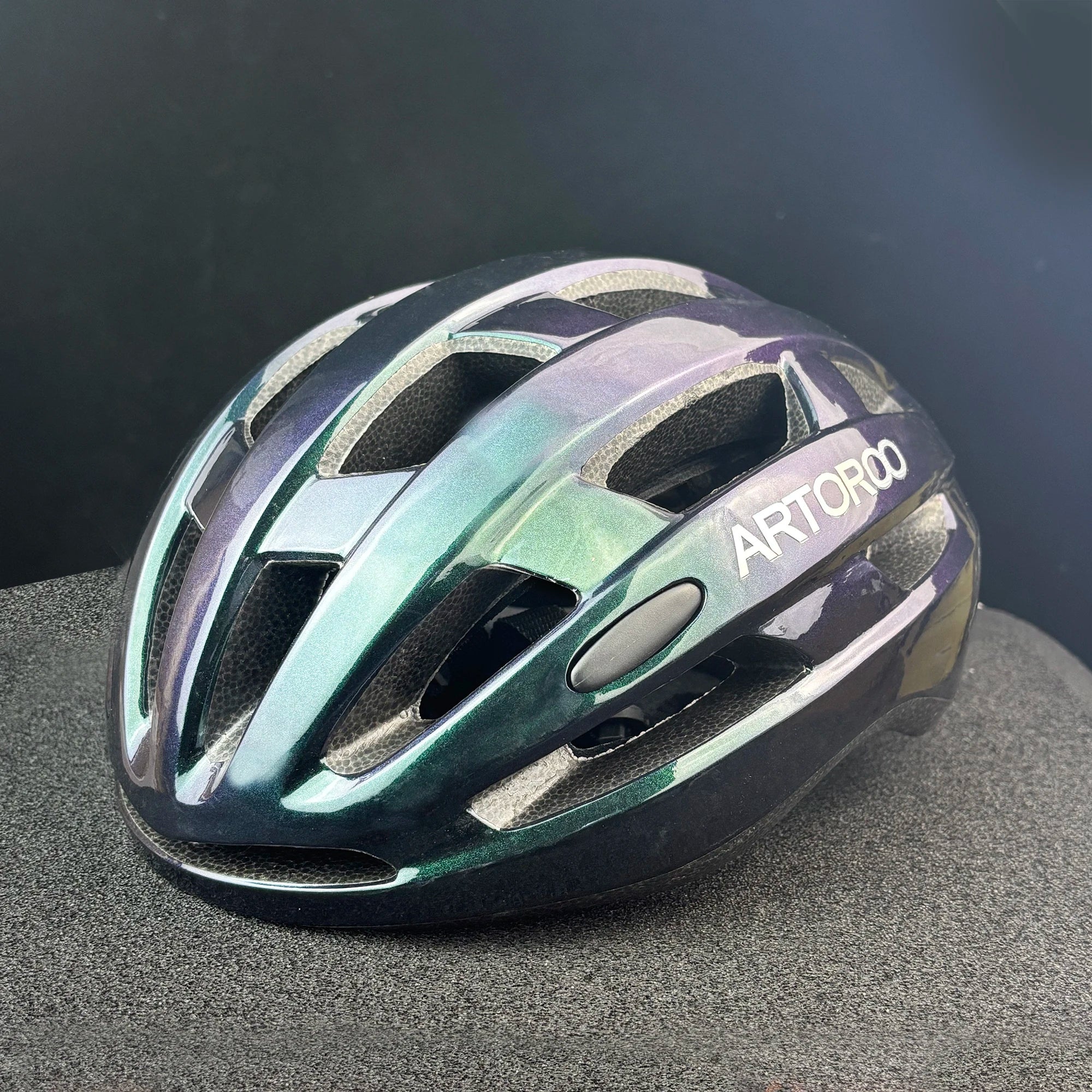 Mountain Bicycle Riding Helmet